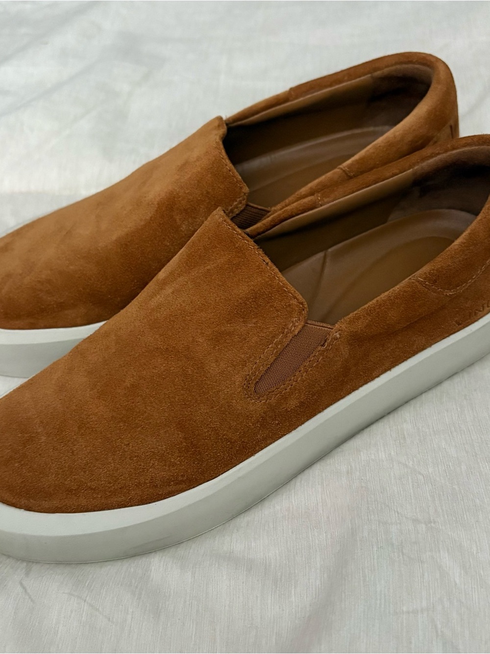 Vince Women's Slip-On Suede Flats - Cognac Brown size 6